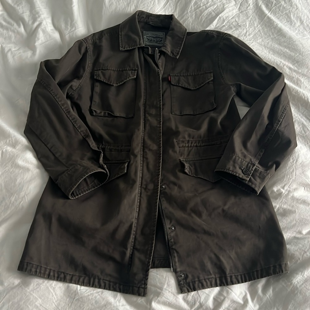 Levi Strauss army style cargo jacket. Size M.